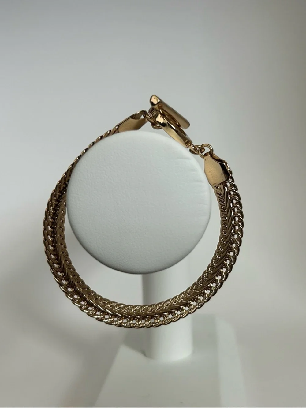 Anne Klein elegant gold